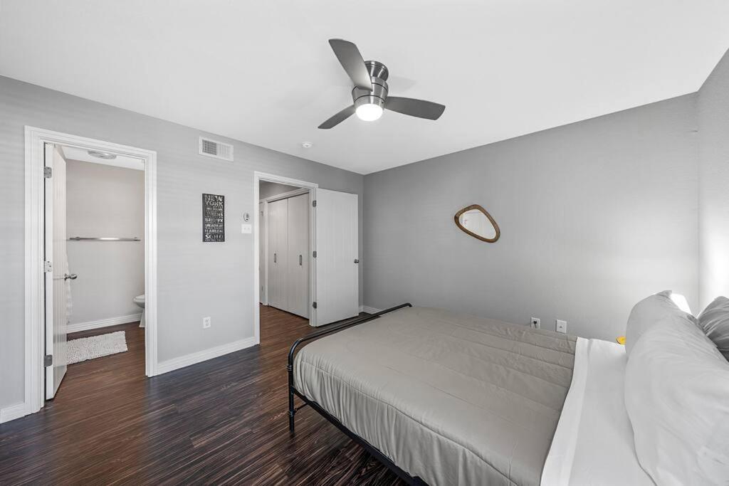 Luxe Condo In City Center Waco Zewnętrze zdjęcie