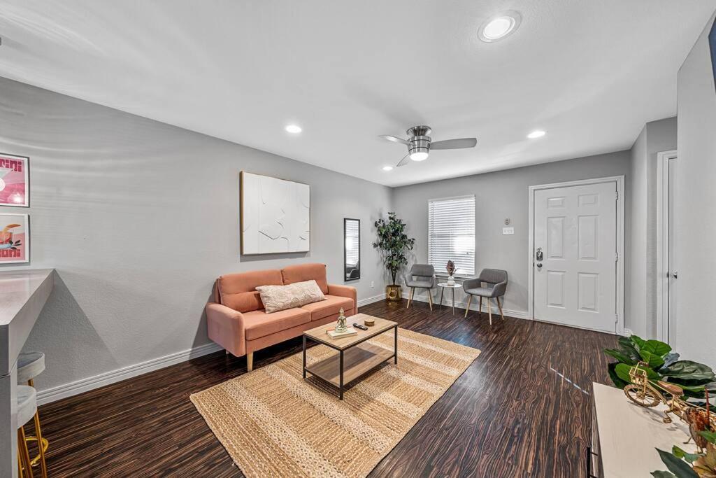 Luxe Condo In City Center Waco Zewnętrze zdjęcie