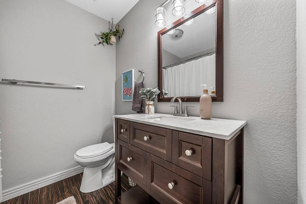 Luxe Condo In City Center Waco Zewnętrze zdjęcie