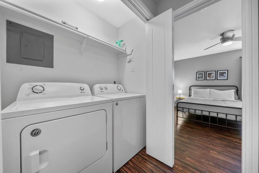 Luxe Condo In City Center Waco Zewnętrze zdjęcie