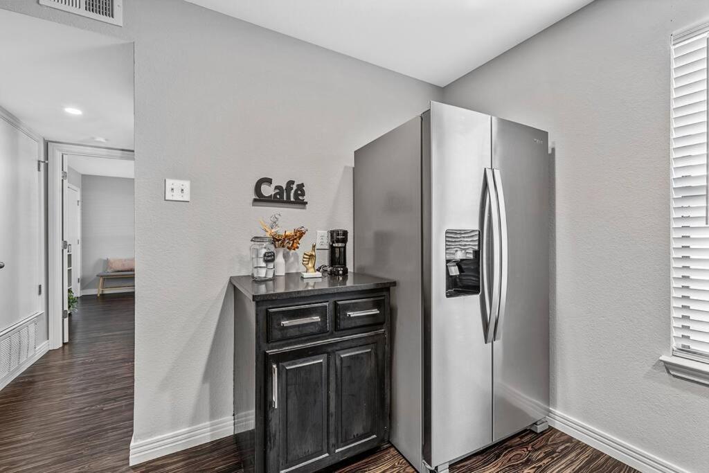 Luxe Condo In City Center Waco Zewnętrze zdjęcie